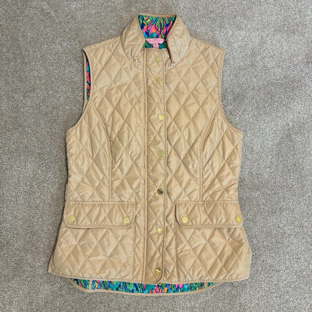 Lilly Pulitzer Getaway Quilted Vest in Tan - Size Medium